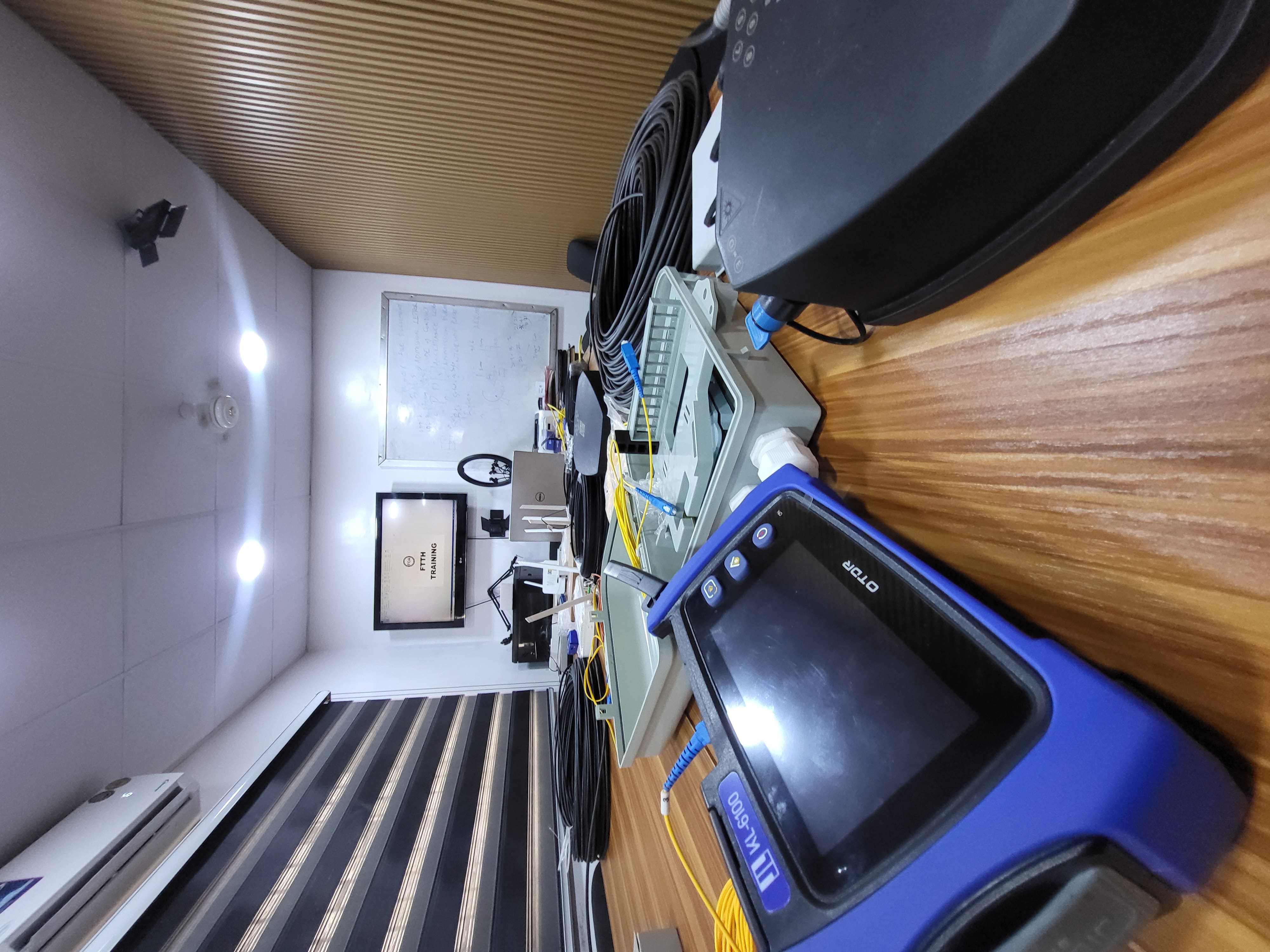CFOS/A (Certified Fiber Optic Specialist – Fiber To The Antenna)